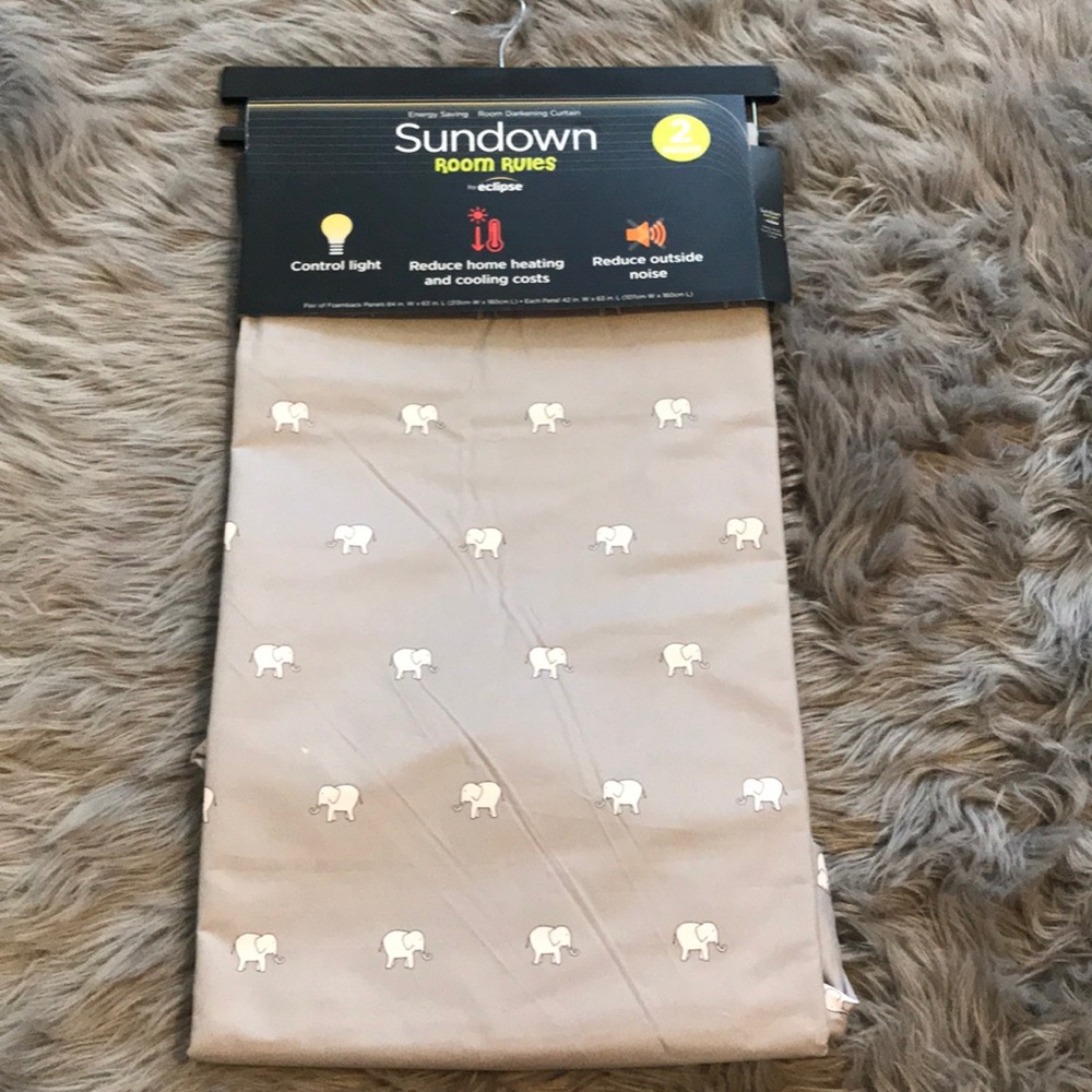 Elephant nursery curtains - Picture 1 of 6